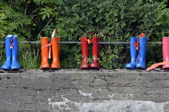 si-jai-quatre-filles-ca-fait-huit-chaussures